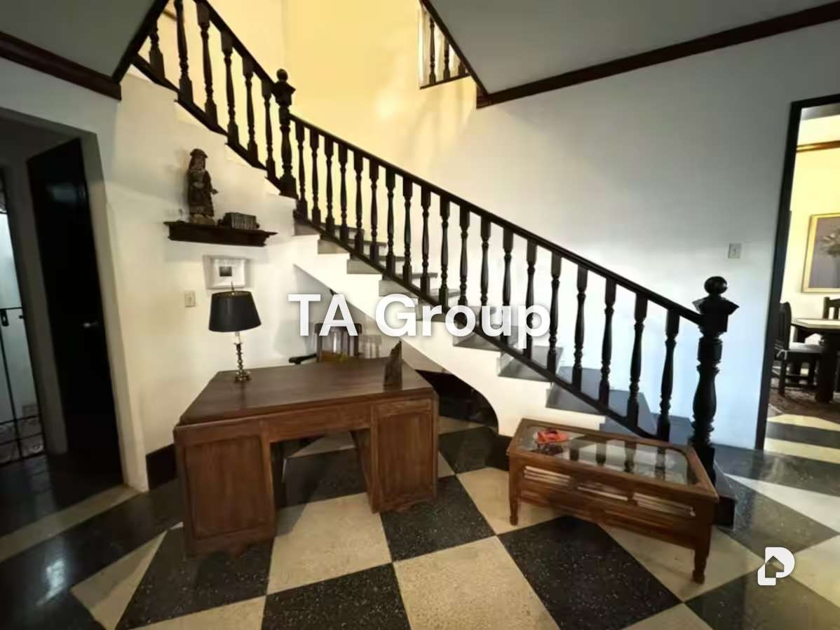 Casa en Altamira, Caracas – 22