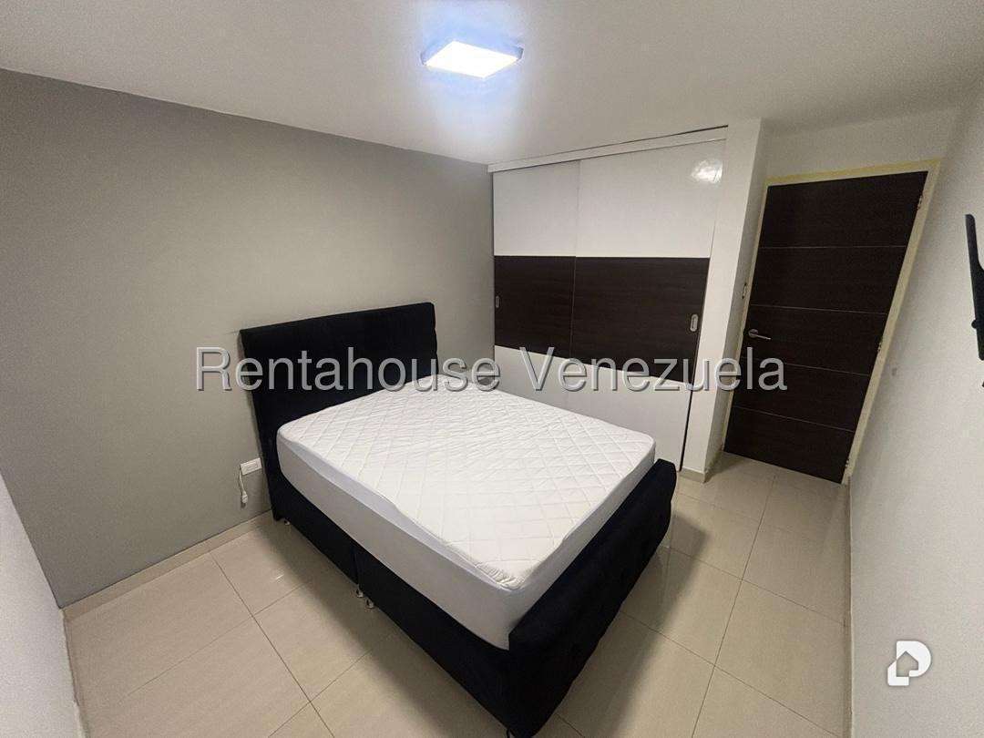 Apartment in Los Naranjos Humboldt, Caracas – 4