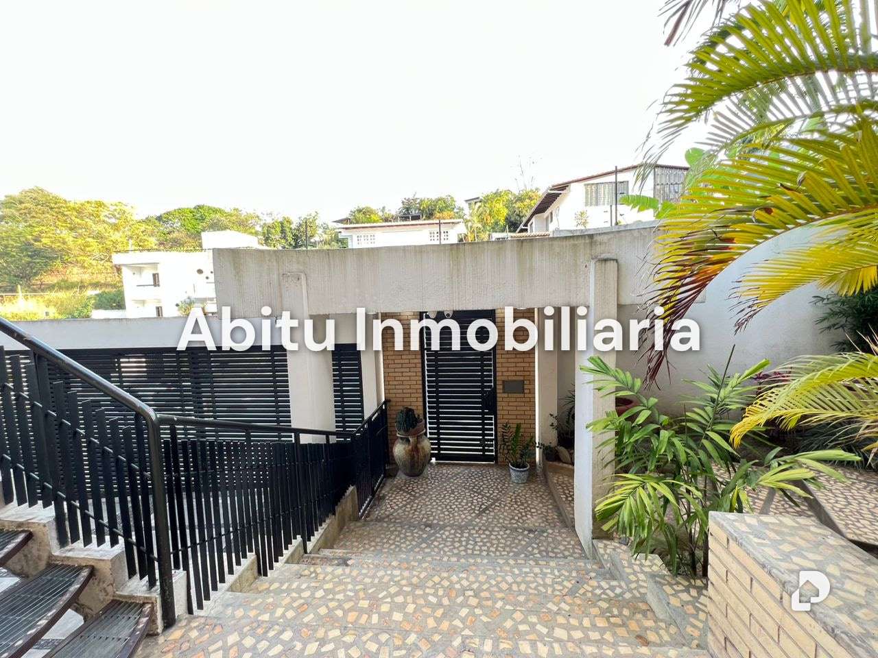 Casa en Cumbres de Curumo, Caracas – 17