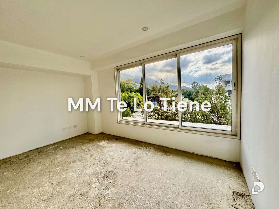Apartamento en Los Palos Grandes, Caracas – 23