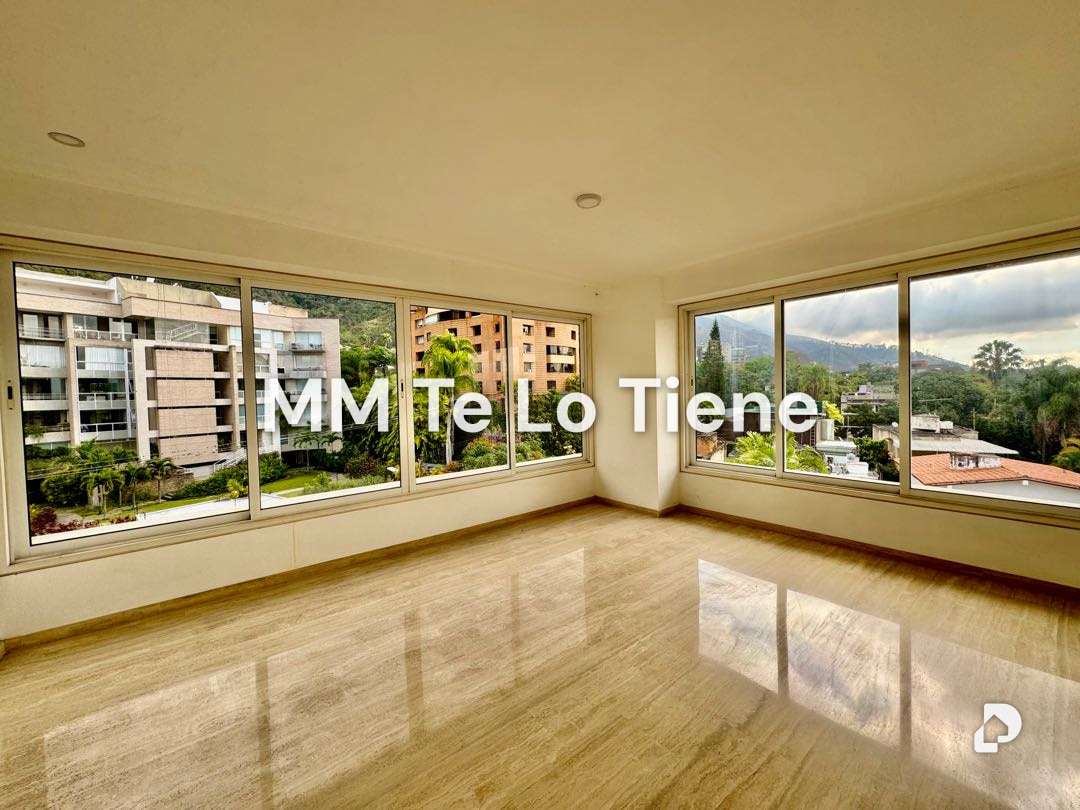 Apartamento en Los Palos Grandes, Caracas – 12