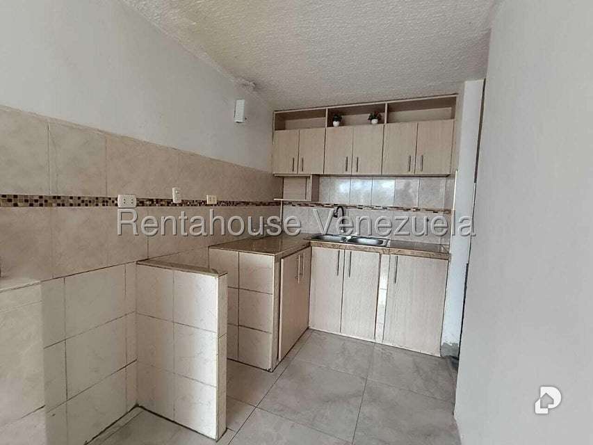 Apartamento en Santa Rita, Maracay – 5