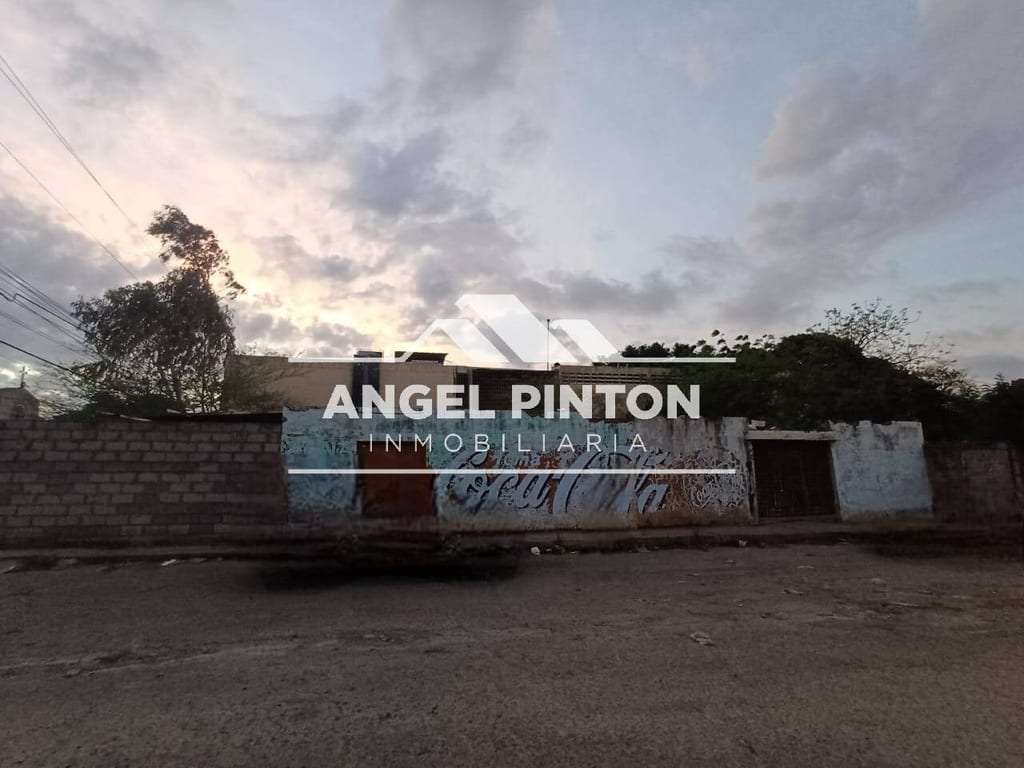 Land in Maracaibo - 1