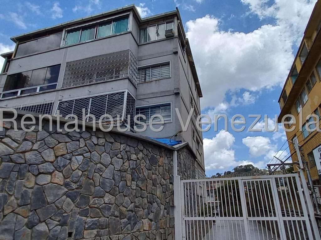 Apartment in Los Naranjos de las Mercedes, Caracas - 1