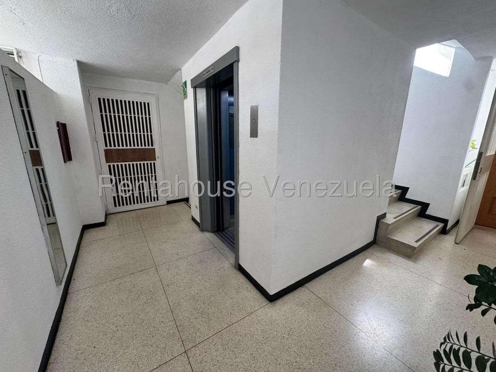 Apartamento en Cumbres de Curumo, Caracas