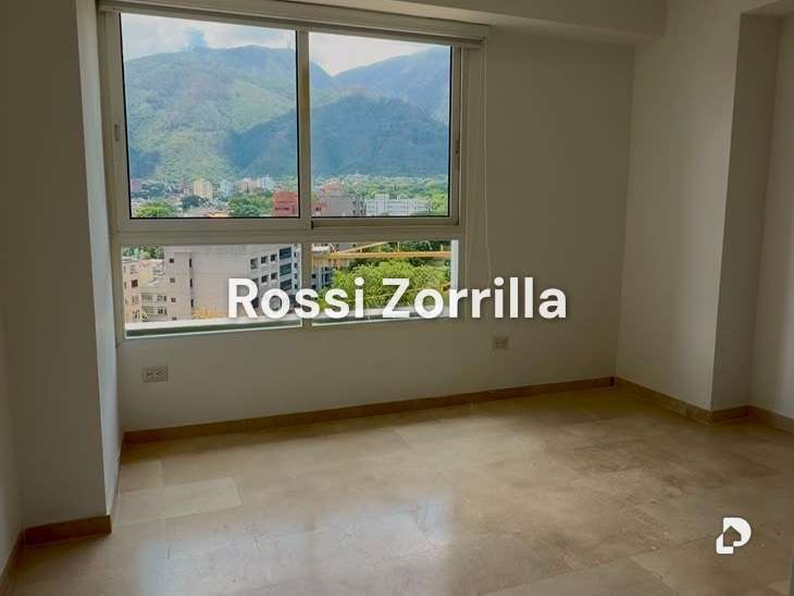 Apartamento en Country Club, Caracas – 3