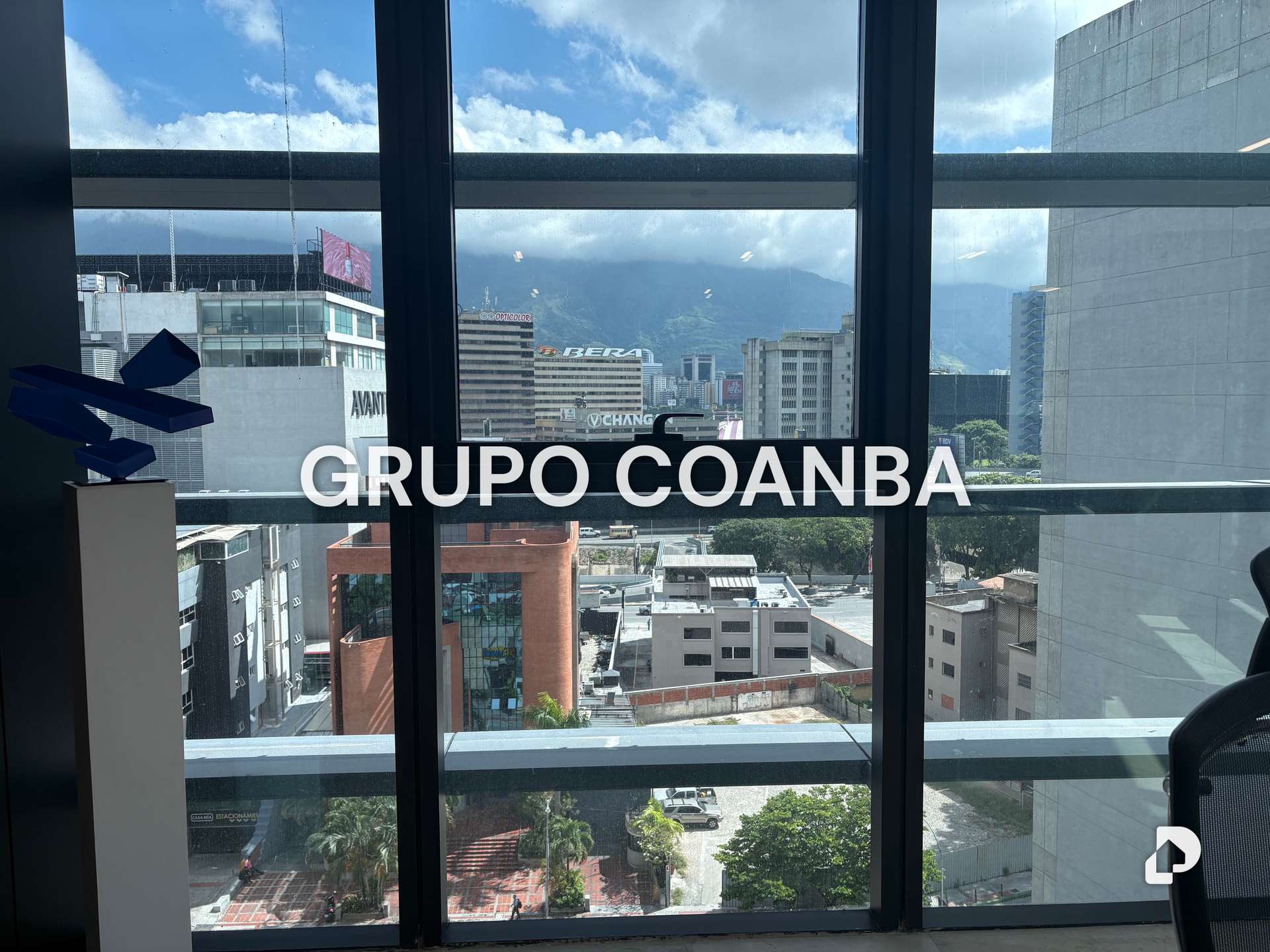 Oficina en Las Mercedes, Caracas – 14