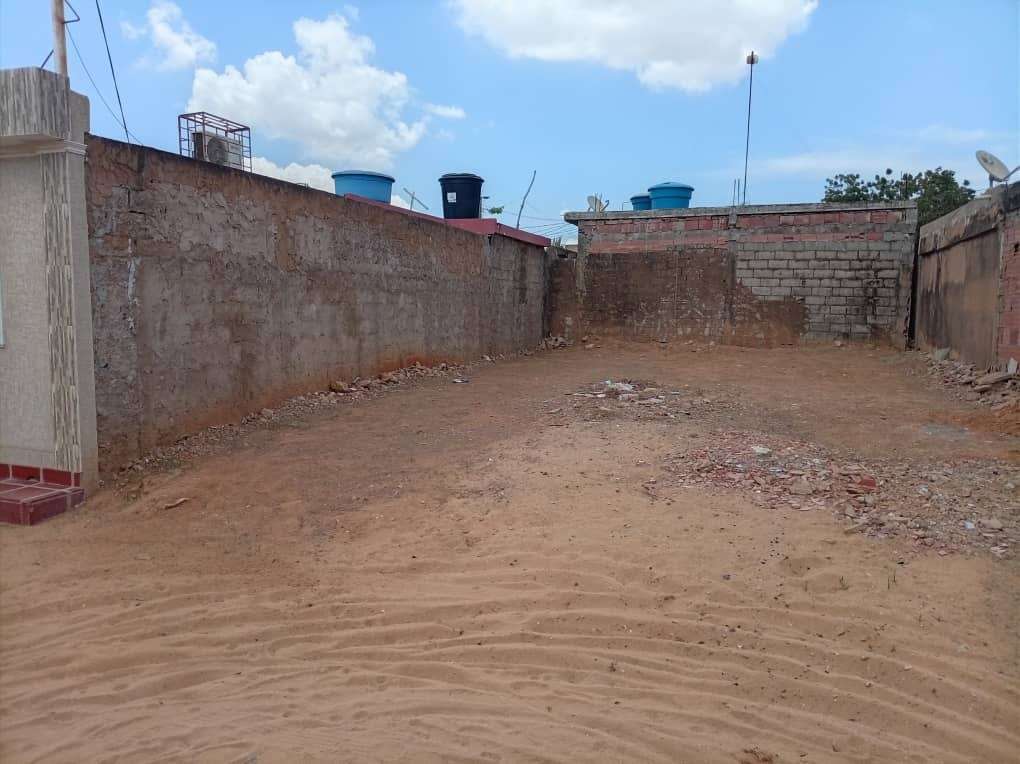 Terreno en Villa Altamira, Maracaibo - 1