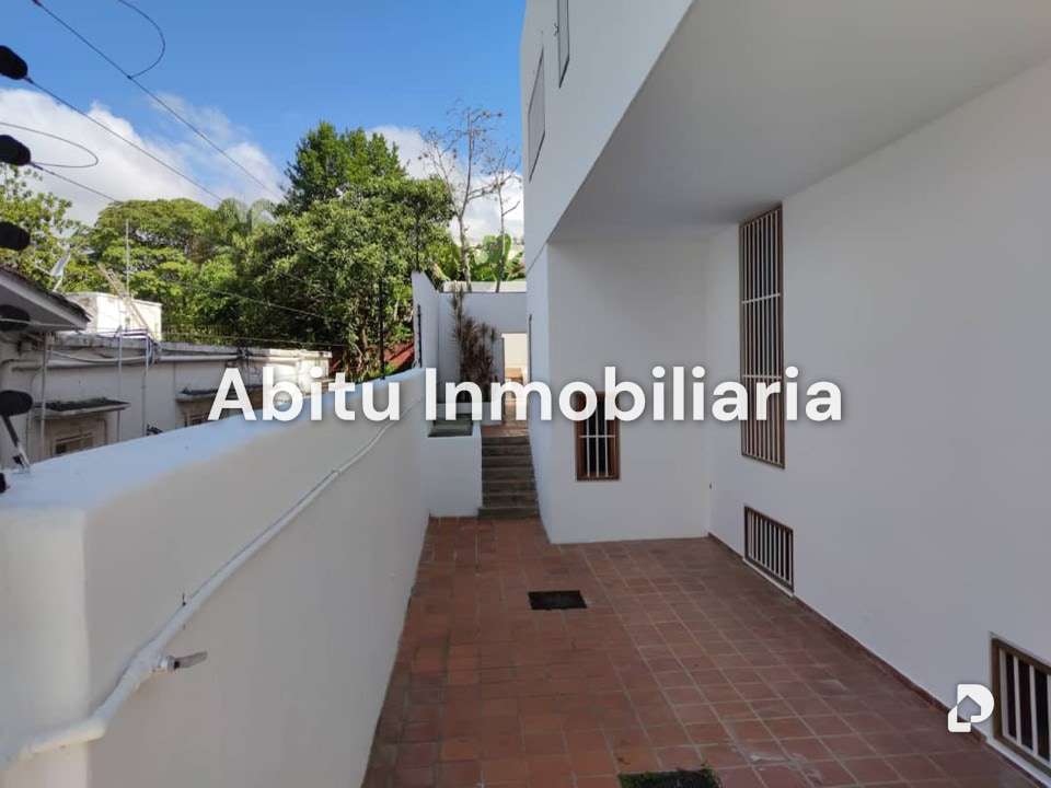 Casa en San Román, Caracas – 12