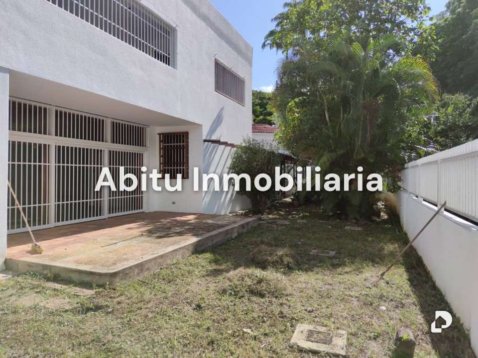 Casa en San Román, Caracas – 13