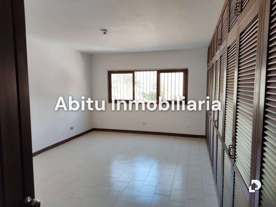 Casa en San Román, Caracas – 10