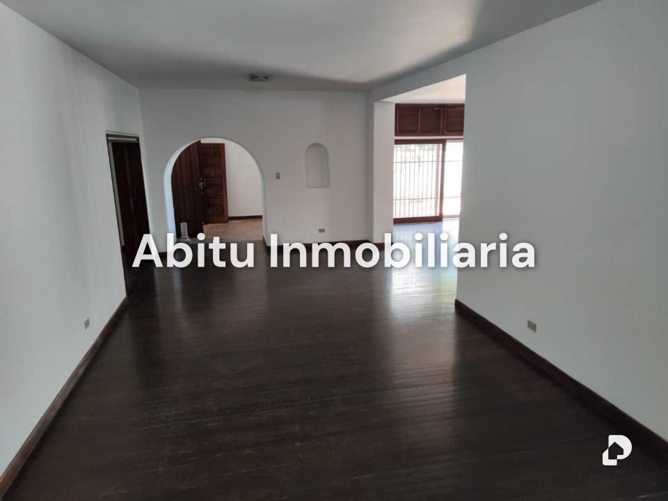 Casa en San Román, Caracas – 3