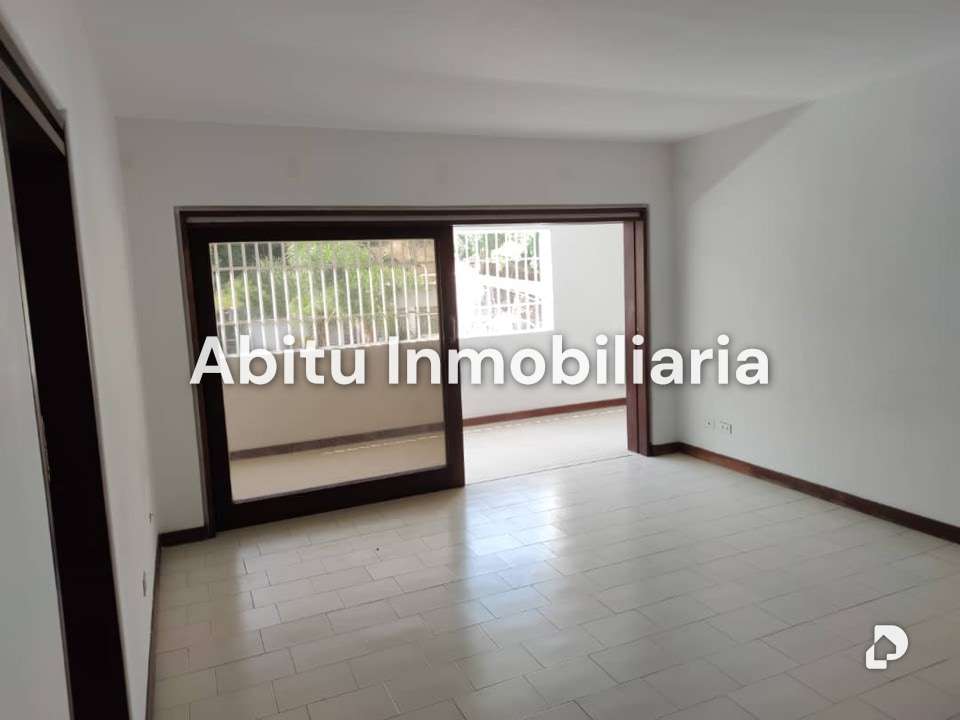 Casa en San Román, Caracas – 11