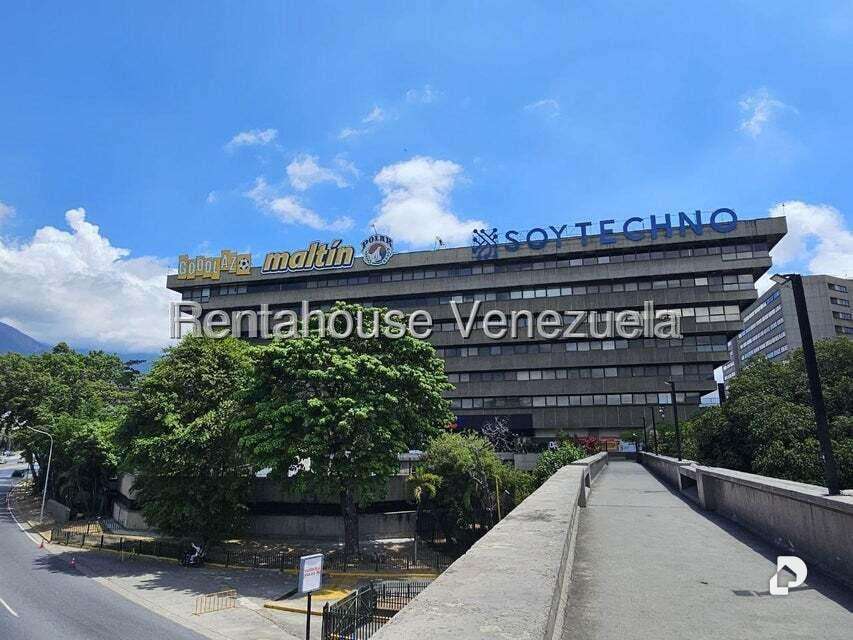 Oficina en Chuao, Caracas – 1