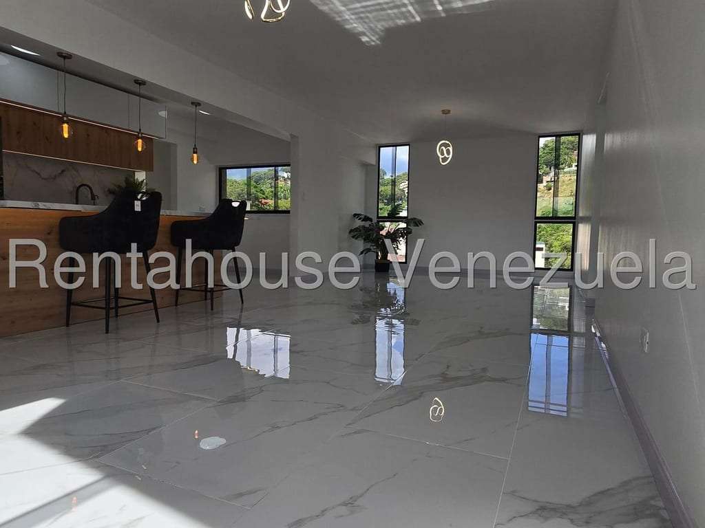 Apartamento en Santa Rosa de Lima, Caracas