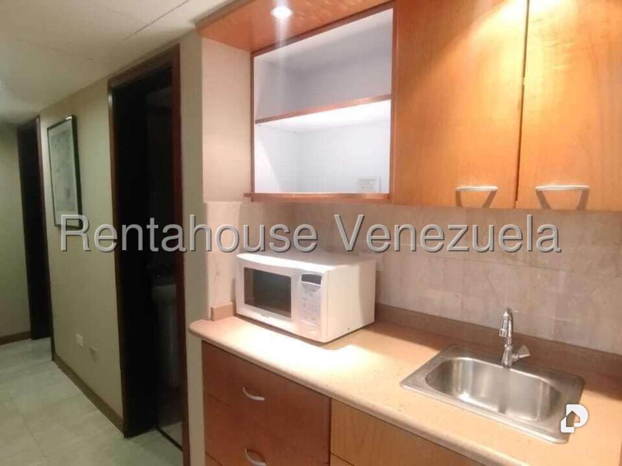 Oficina en Las Mercedes, Caracas – 11