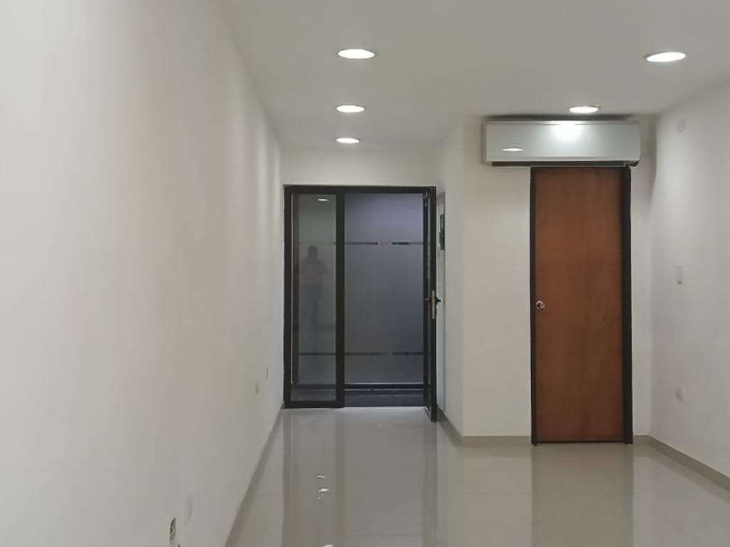 Oficina en Maracay - 1