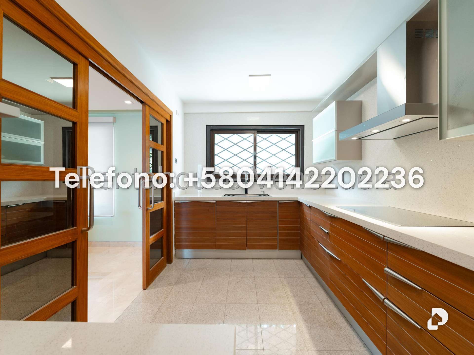 Casa en Alto Hatillo, Caracas – 11
