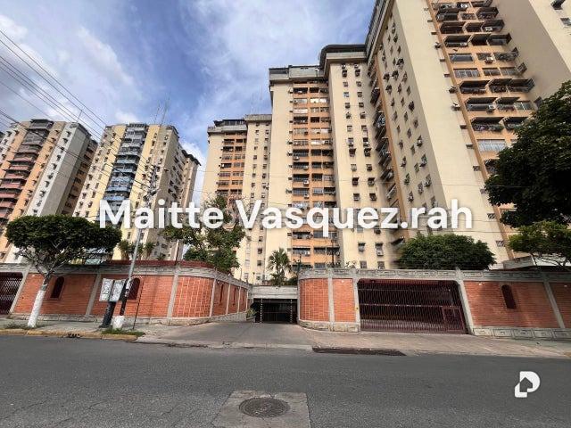 Apartamento en Urbanización El Centro, Maracay – 1