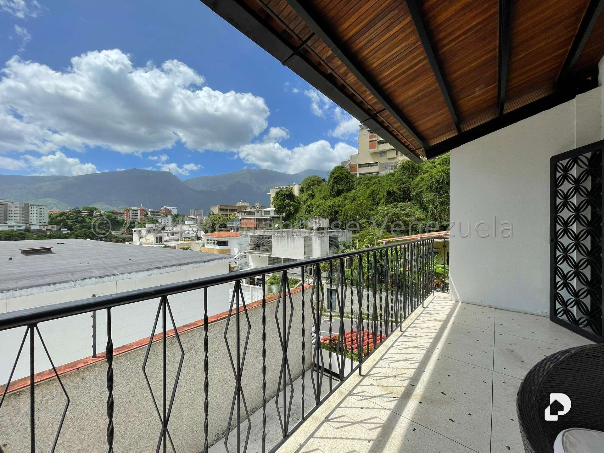 Casa en Colinas de Bello Monte, Caracas – 75