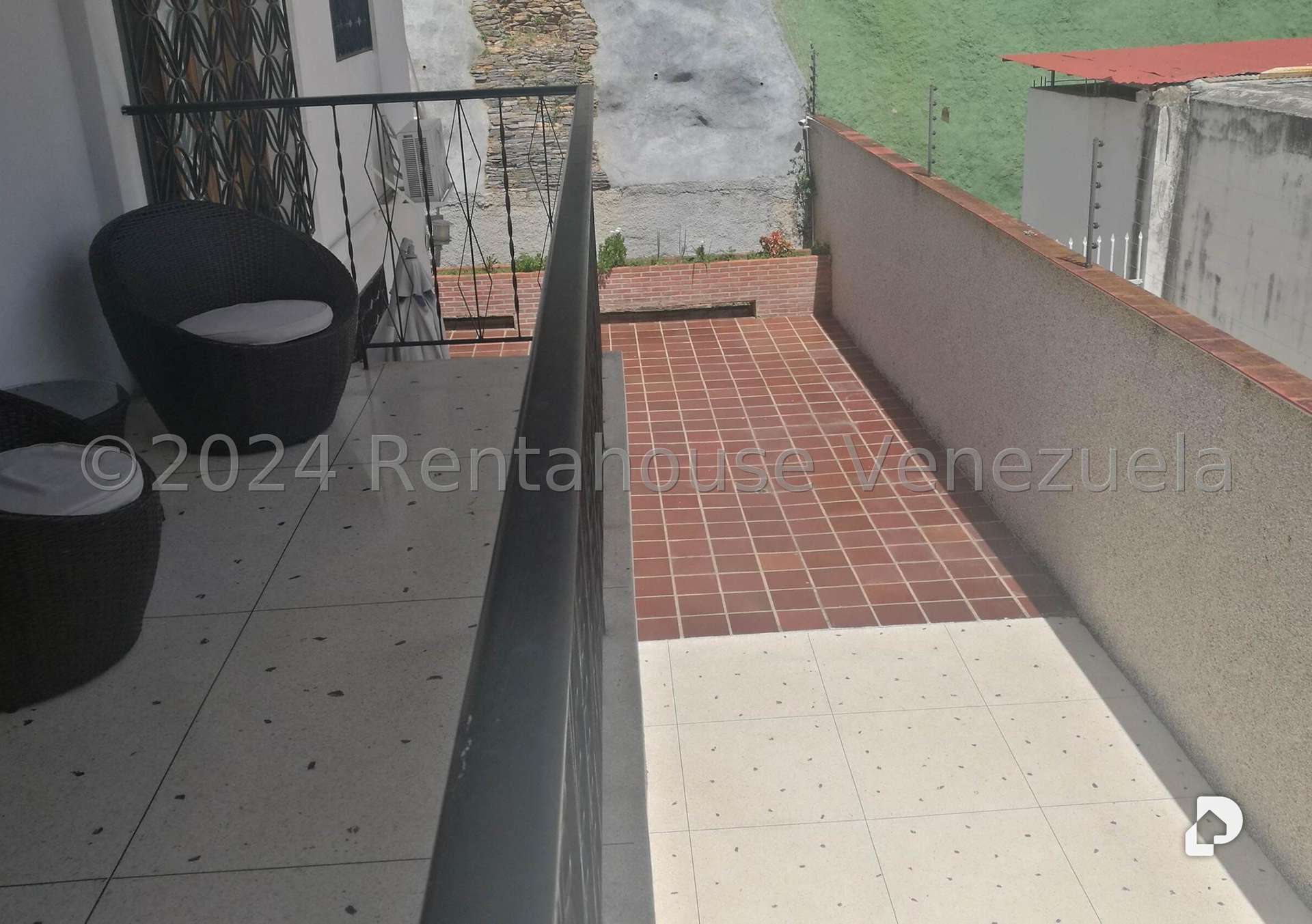 Casa en Colinas de Bello Monte, Caracas – 76