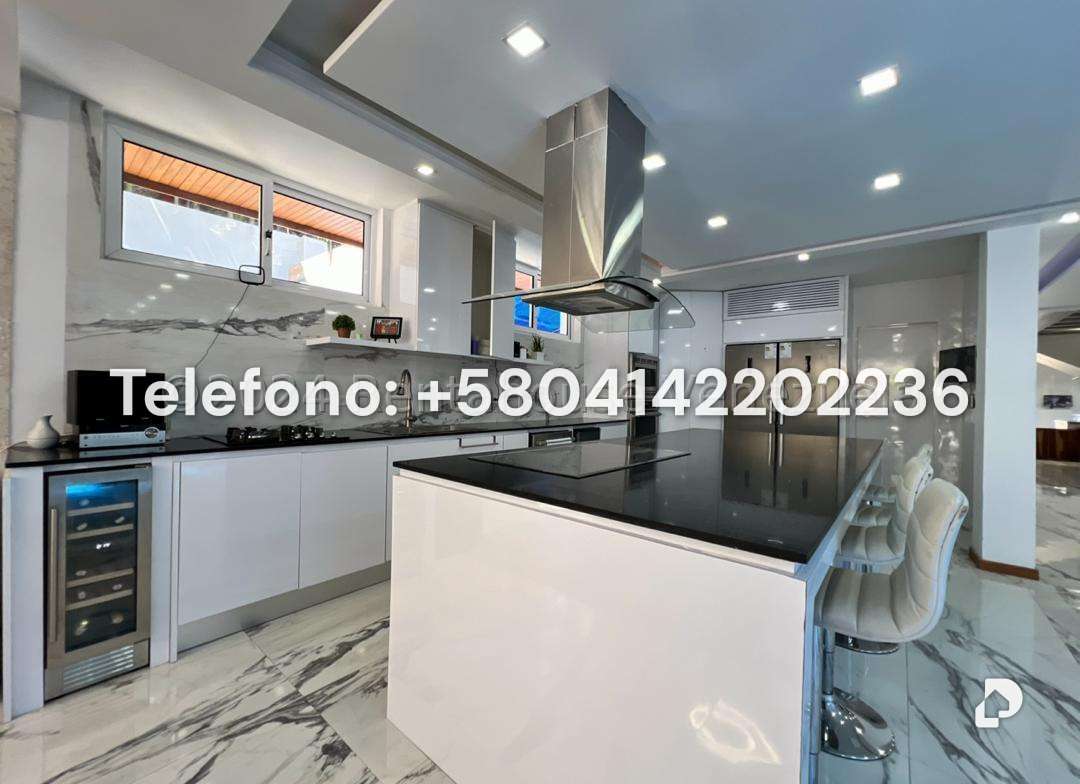 Casa en Prados del Este, Caracas – 13