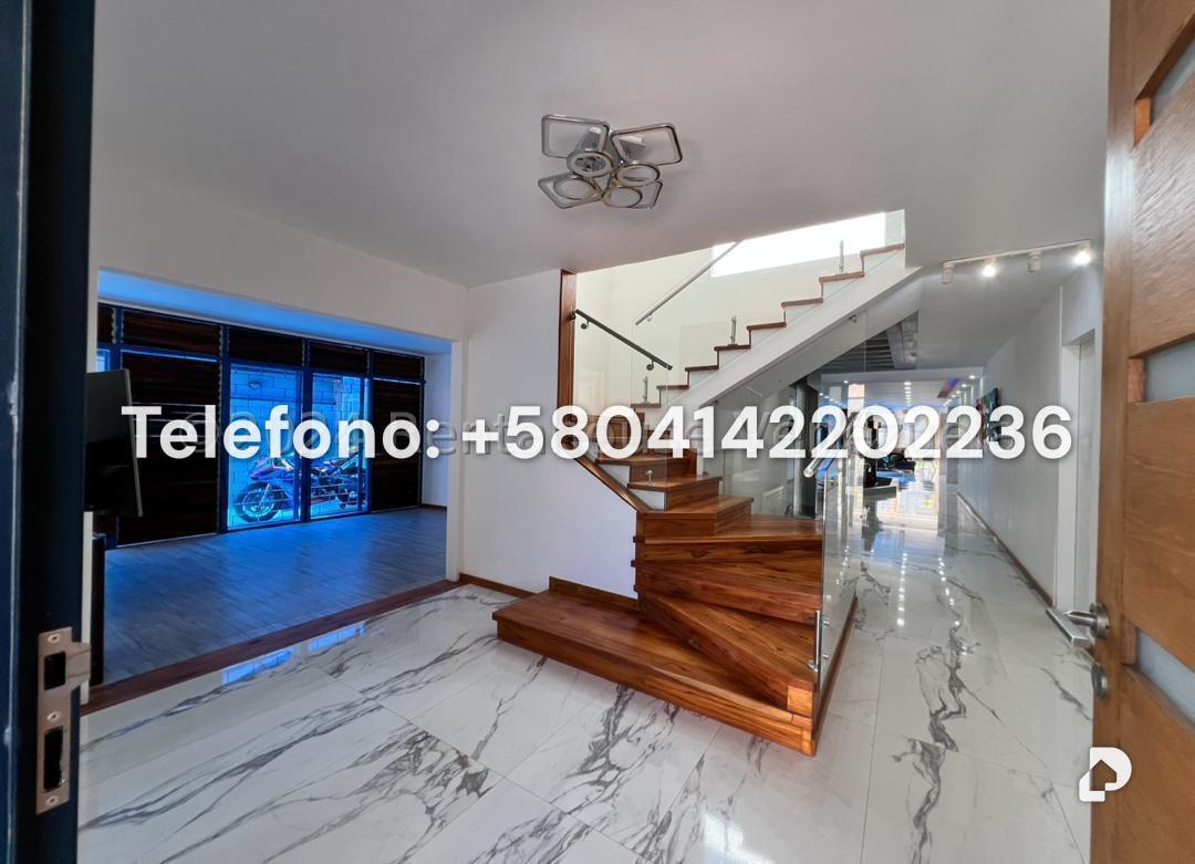 Casa en Prados del Este, Caracas – 3