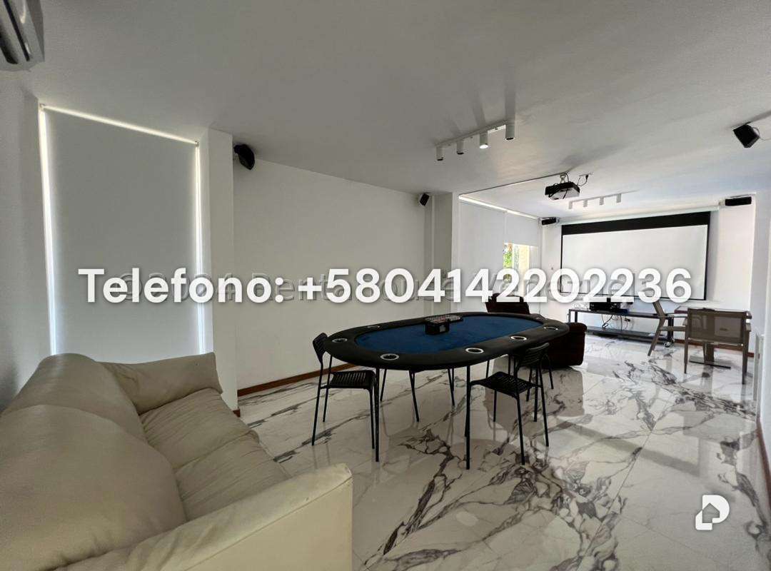 Casa en Prados del Este, Caracas – 30