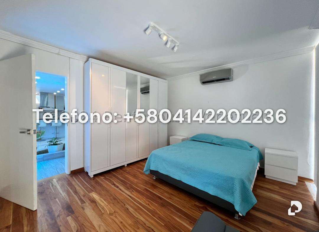 Casa en Prados del Este, Caracas – 19
