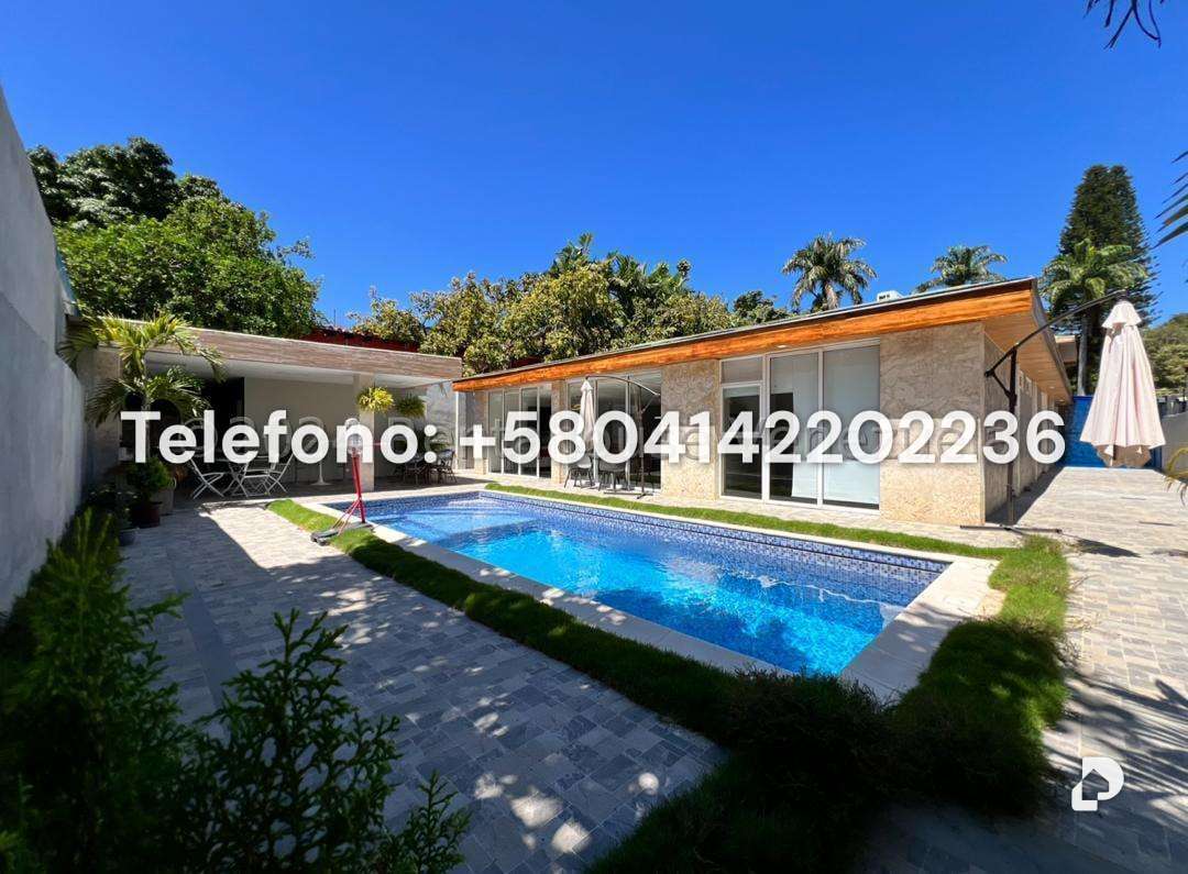 Casa en Prados del Este, Caracas – 17