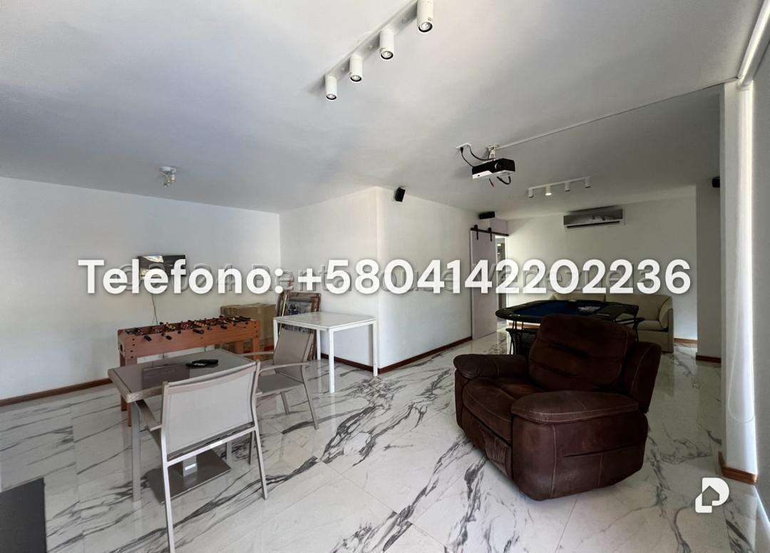 Casa en Prados del Este, Caracas – 31