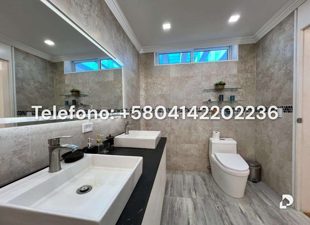 Casa en Prados del Este, Caracas – 28
