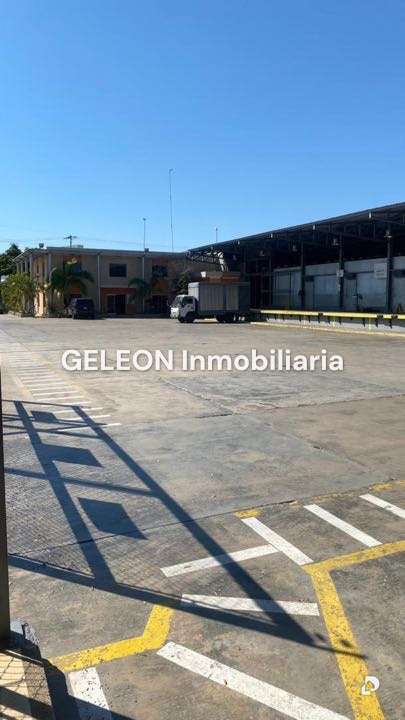 Galpón en Zona Ind. Municipal, Valencia – 4