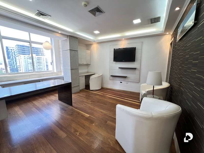 Oficina en La Castellana, Caracas – 10