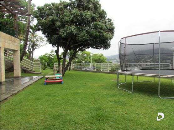 Casa en Cumbres de Curumo, Caracas – 9