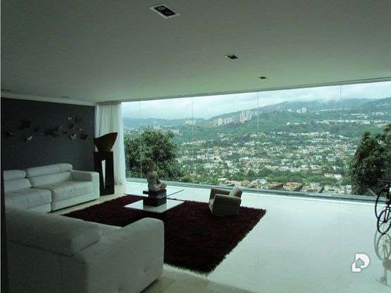 Casa en Cumbres de Curumo, Caracas – 4