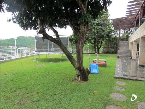 Casa en Cumbres de Curumo, Caracas – 10