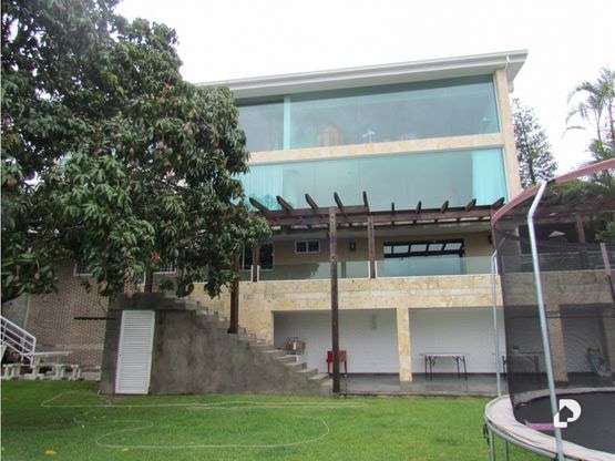 Casa en Cumbres de Curumo, Caracas – 11