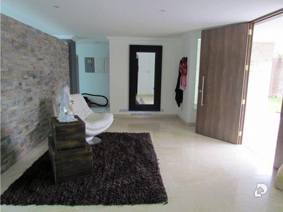 Casa en Cumbres de Curumo, Caracas – 2