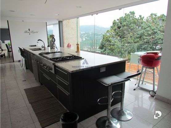 Casa en Cumbres de Curumo, Caracas – 8