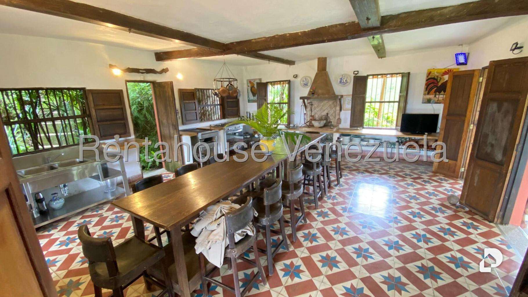 Casa en Sabaneta, Caracas – 13