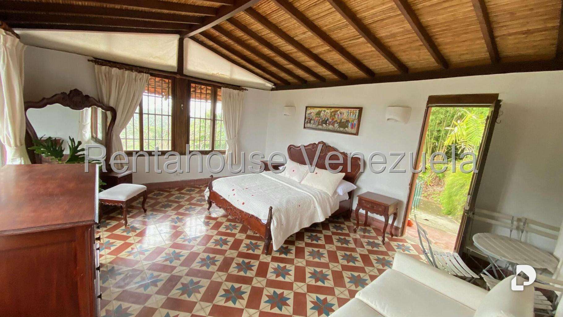 Casa en Sabaneta, Caracas – 29