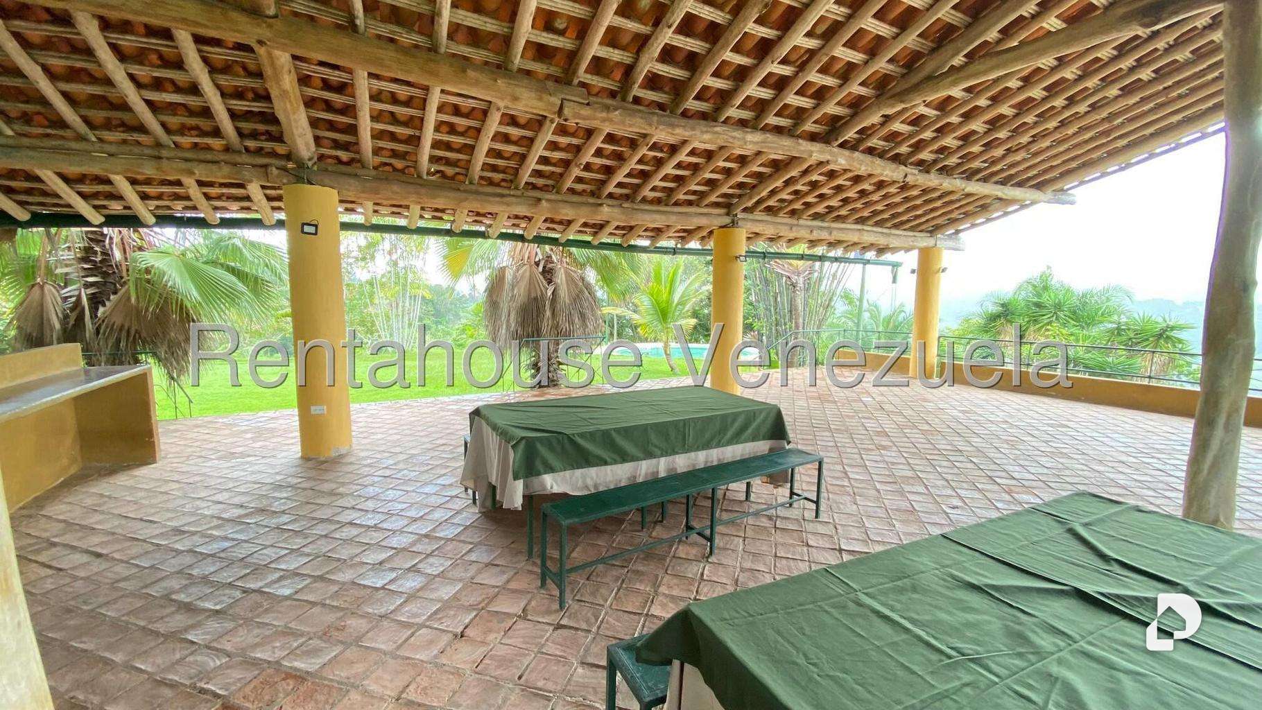 Casa en Sabaneta, Caracas – 64