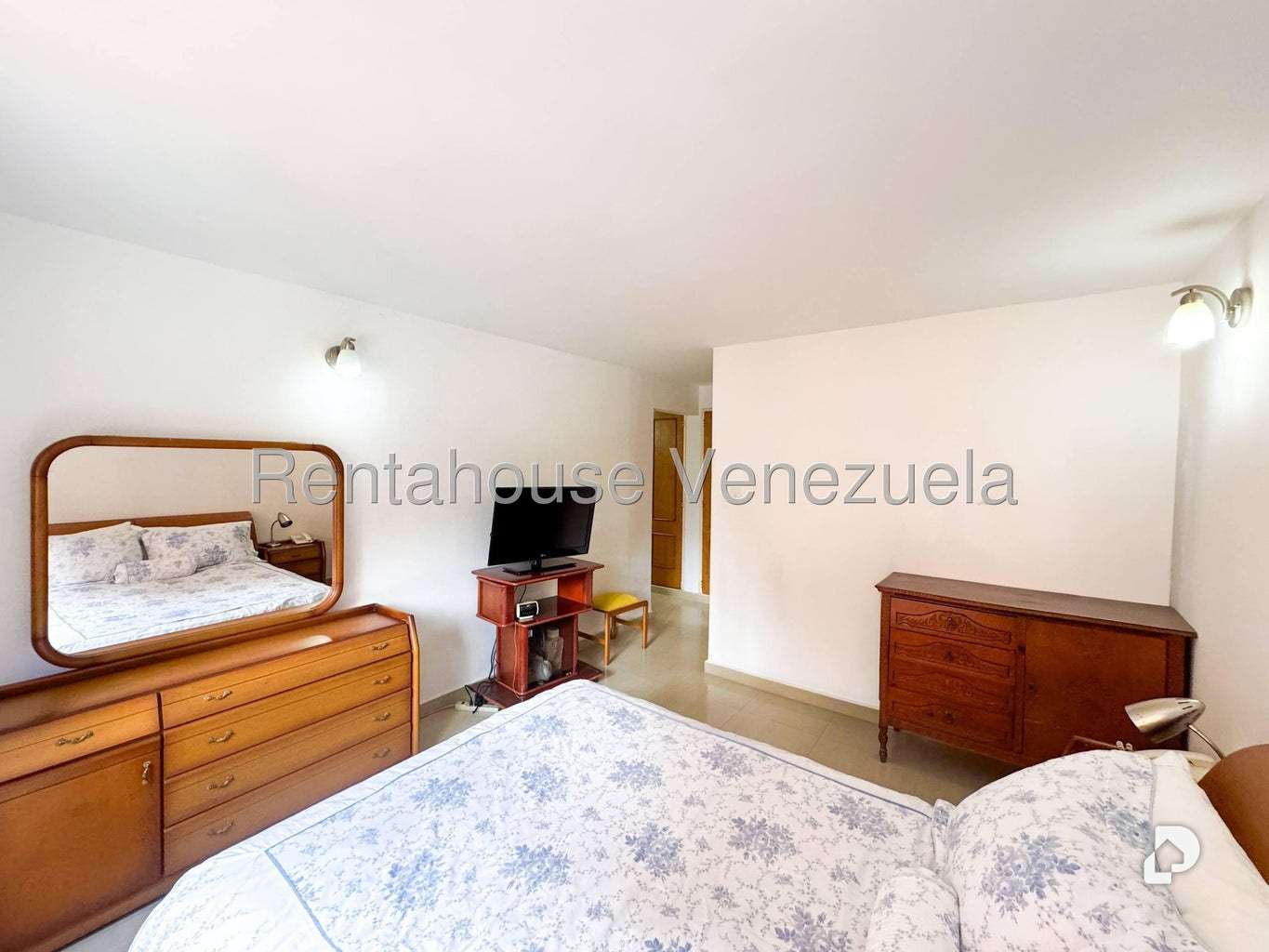 Apartamento en Colinas de La Tahona, Caracas – 24