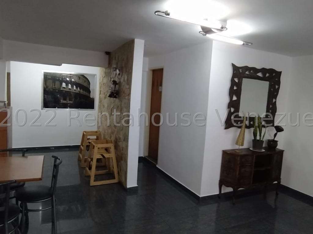 Local comercial en Los Chaguaramos, Caracas