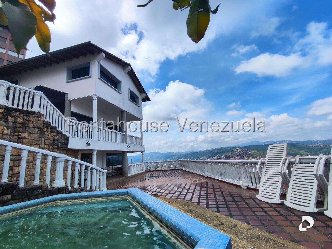 Local comercial en Campo Alegre, Caracas – 21