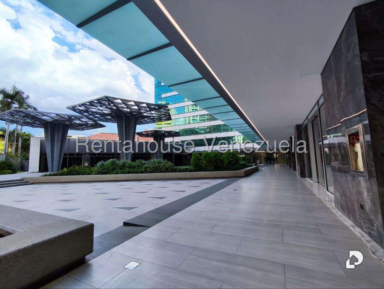 Local comercial en Campo Alegre, Caracas – 17