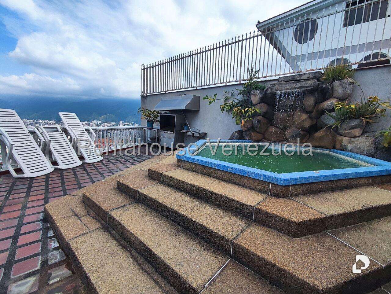 Local comercial en Campo Alegre, Caracas – 18