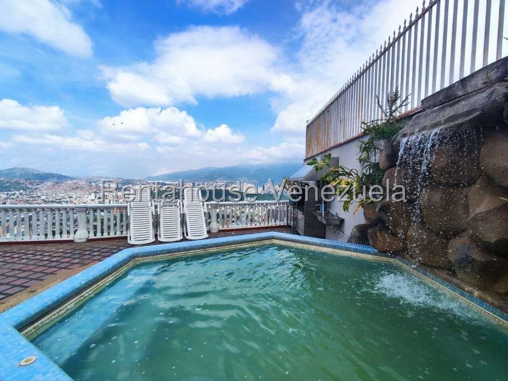 Local comercial en Campo Alegre, Caracas