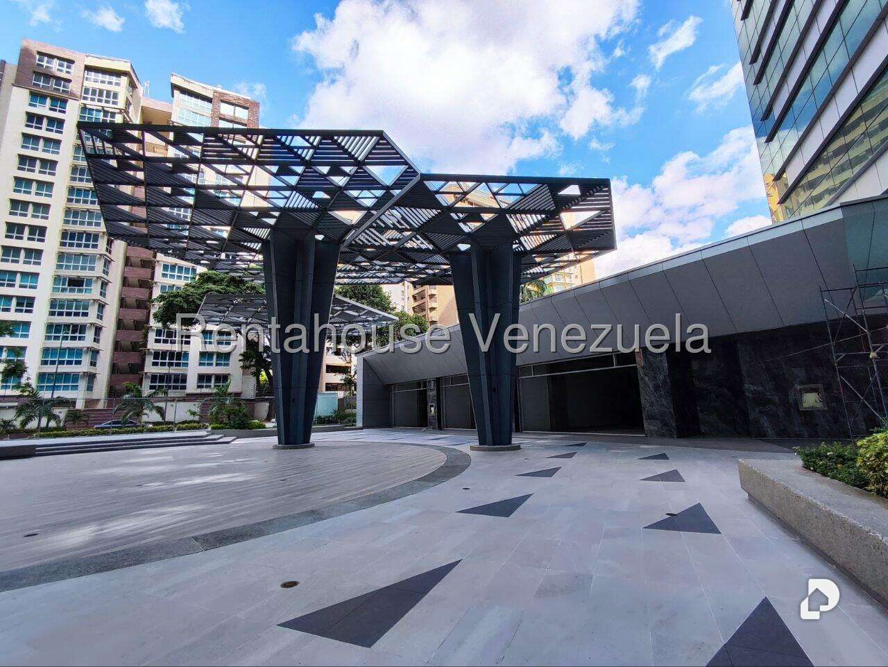 Local comercial en Campo Alegre, Caracas – 29